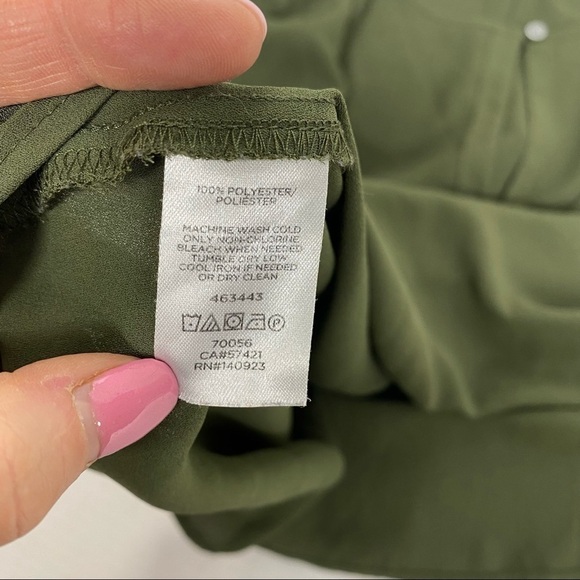 Loft Semi Sheer Army Green Belle Sleeve with Key Hole Women’s Top Medium Petite - Picture 9 of 10